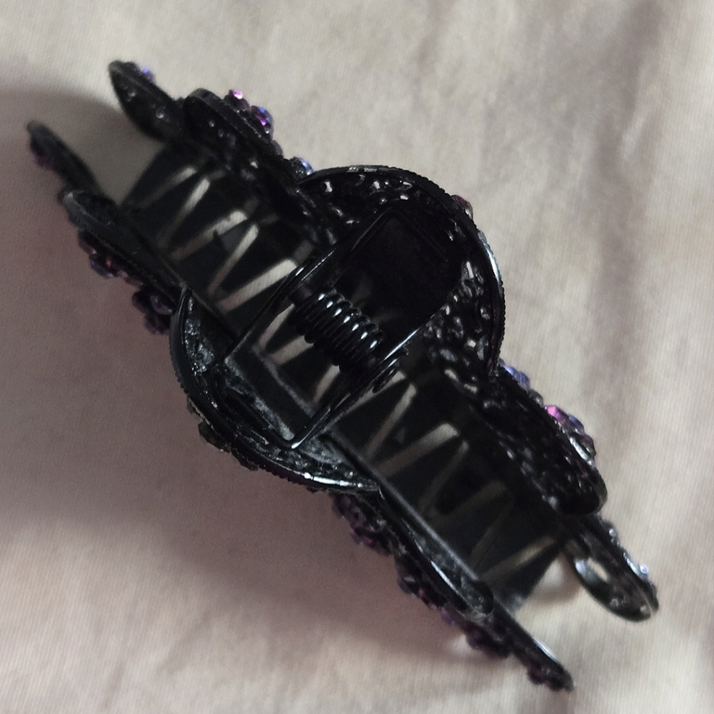 Spanish Lace Elegance Purple and Black Hair Claw - Picture 4 of 10